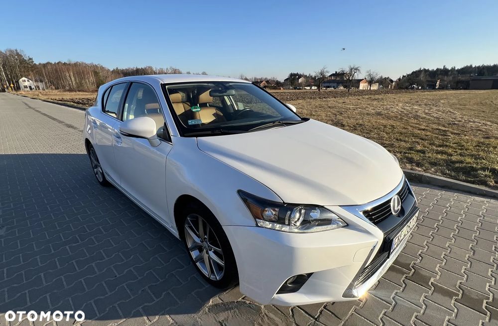 Lexus CT 200h Comfort - 8