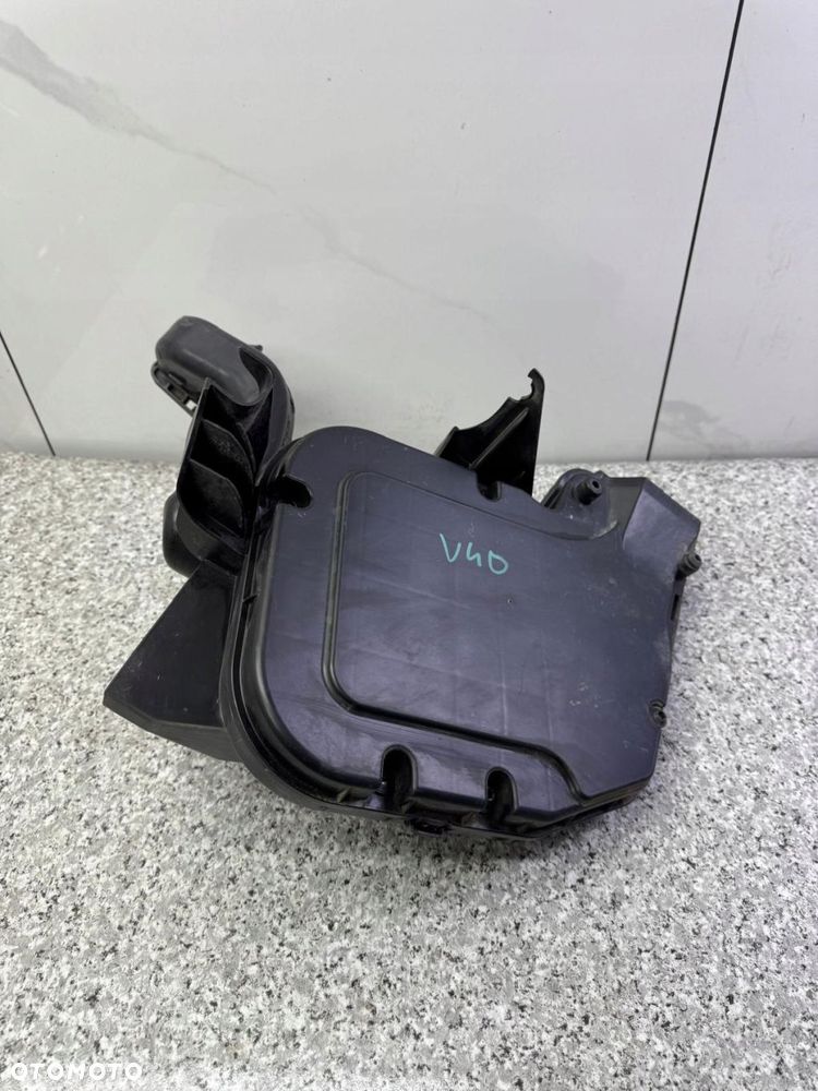 obudowa komputera volvo v40 ii 2012-2018r 31338662 - 1