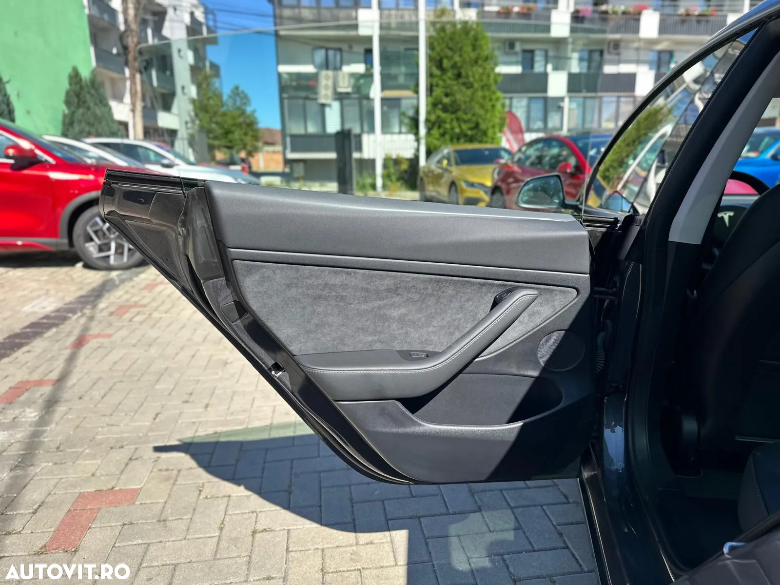 Tesla Model 3 Langstreckenbatterie Allradantrieb Dual Motor - 33