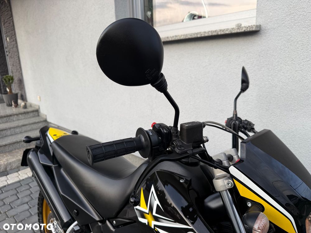 Yamaha XT - 17
