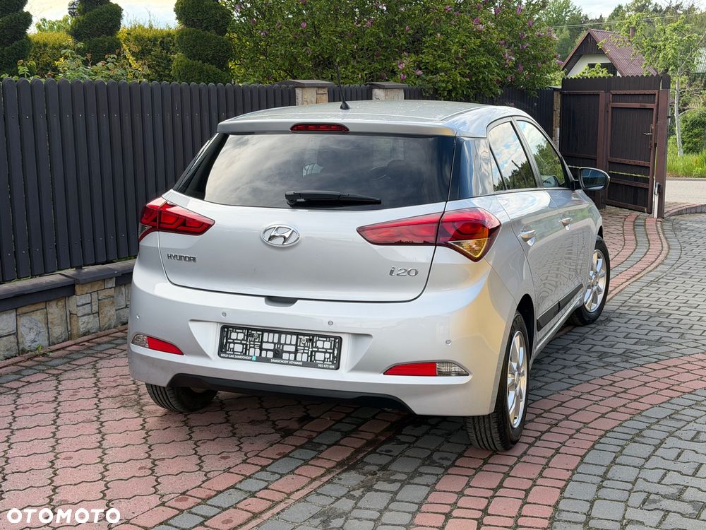 Hyundai i20 1.2 Passion Plus - 11