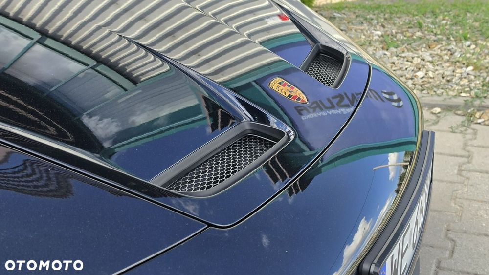 Porsche 911 GT3 Touring PDK - 17