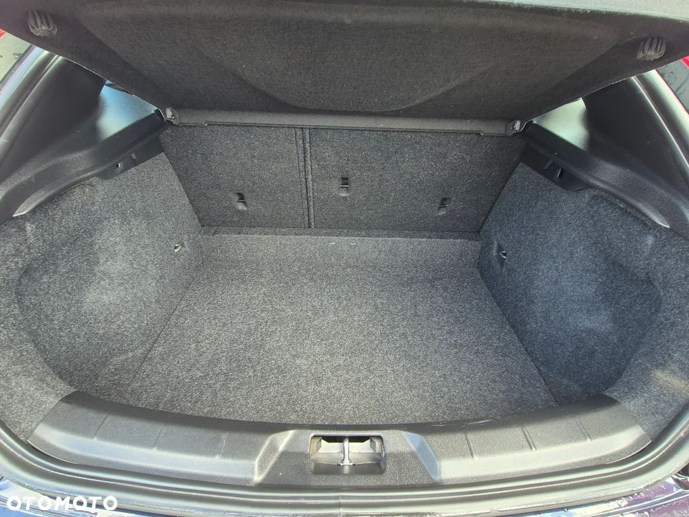 Volvo V40 D2 Momentum - 28