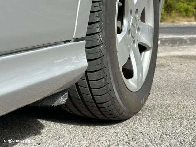 Mercedes-Benz E 270 - 21