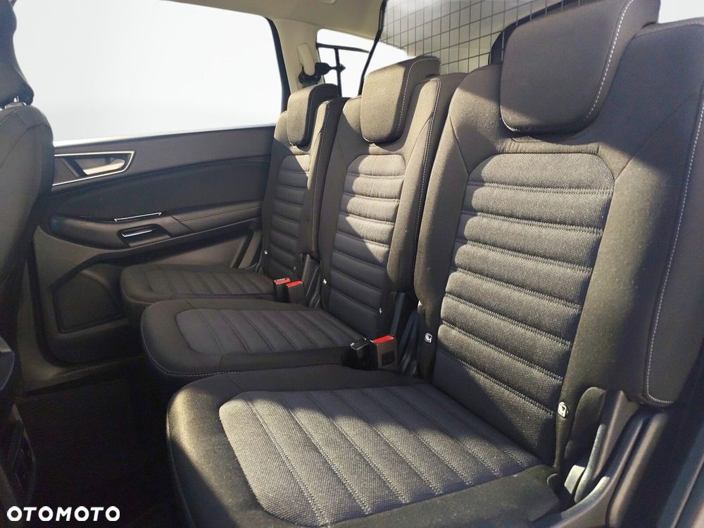 Ford S-Max - 13