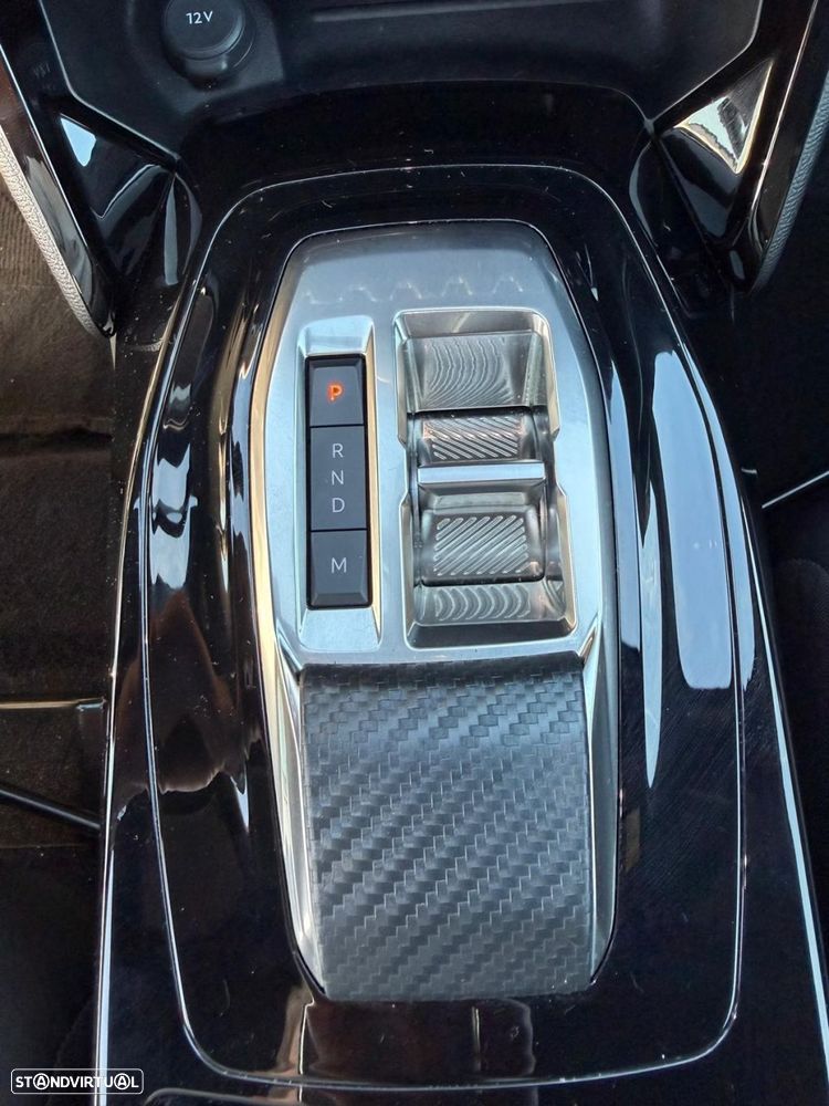 Peugeot 2008 1.2 Hybrid Allure e-DCS6 - 23