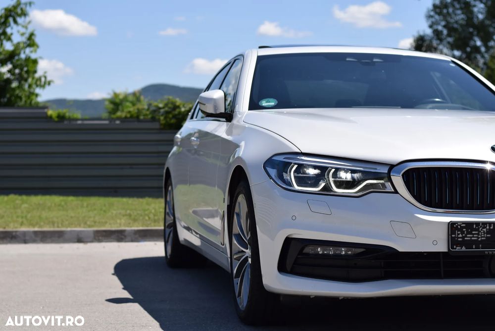 BMW Seria 5 530e Aut. - 32