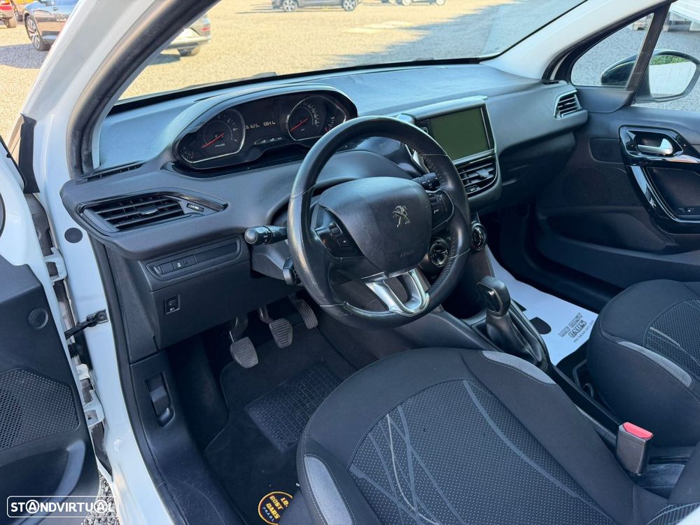 Peugeot 208 1.2 PureTech Active - 7