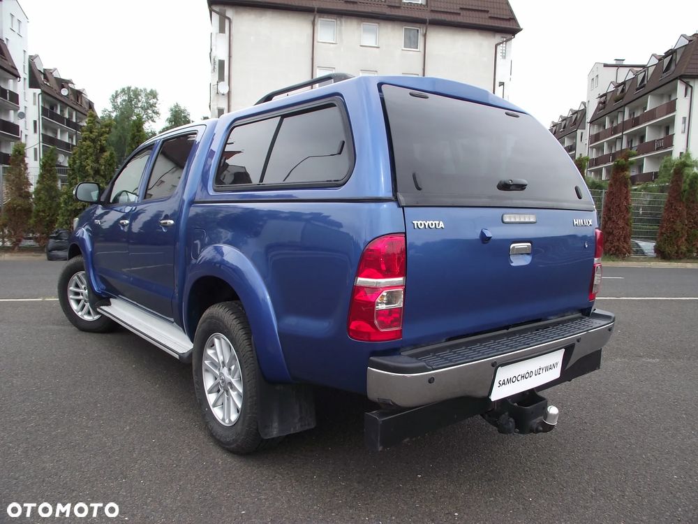 Toyota Hilux 3.0 D-4D Invincible - 10