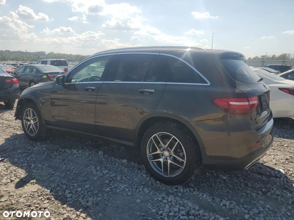 Mercedes-Benz GLC - 4