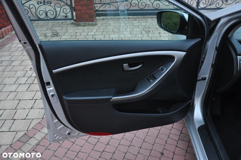 Hyundai i30 1.4 Comfort - 17