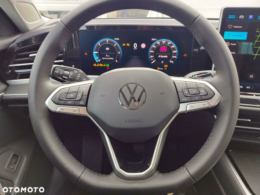 Volkswagen Passat - 14