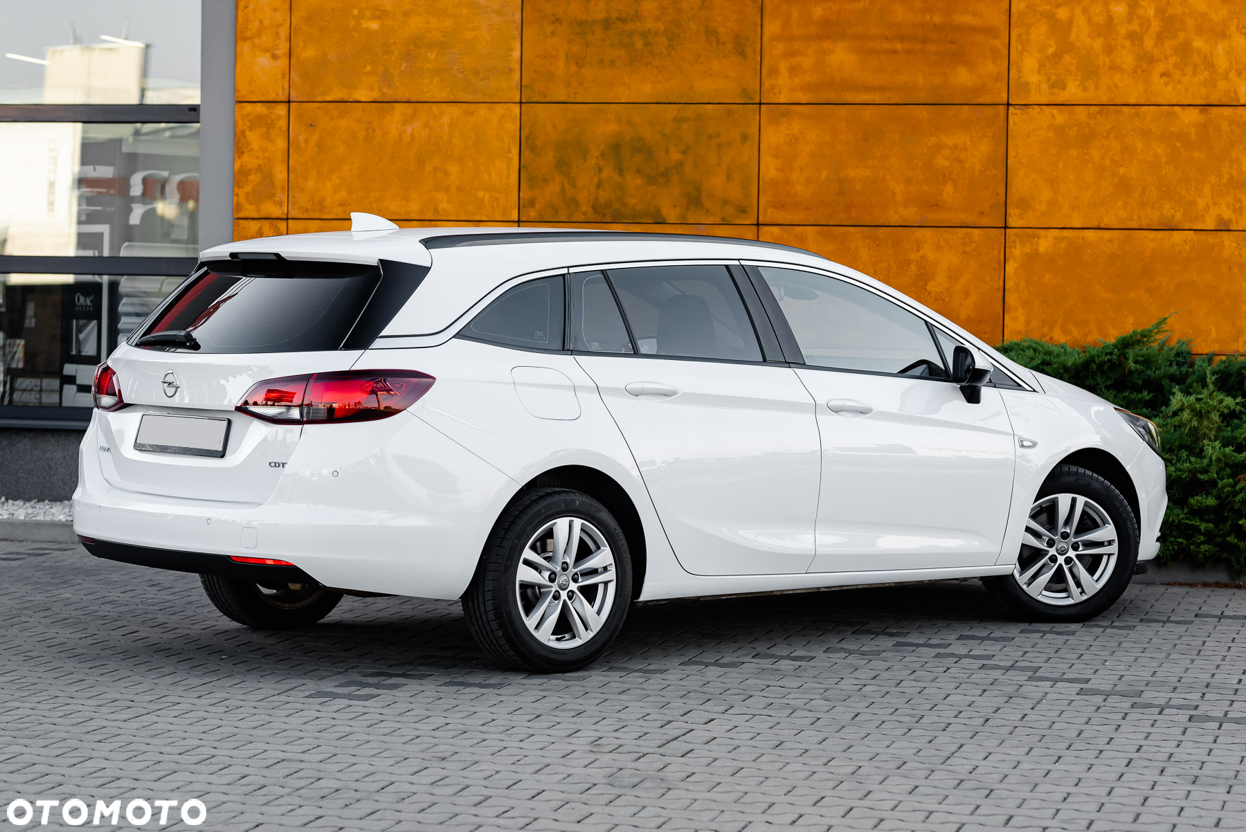 Opel Astra 1.6 D (CDTI) Automatik Sports Tourer Dynamic - 18