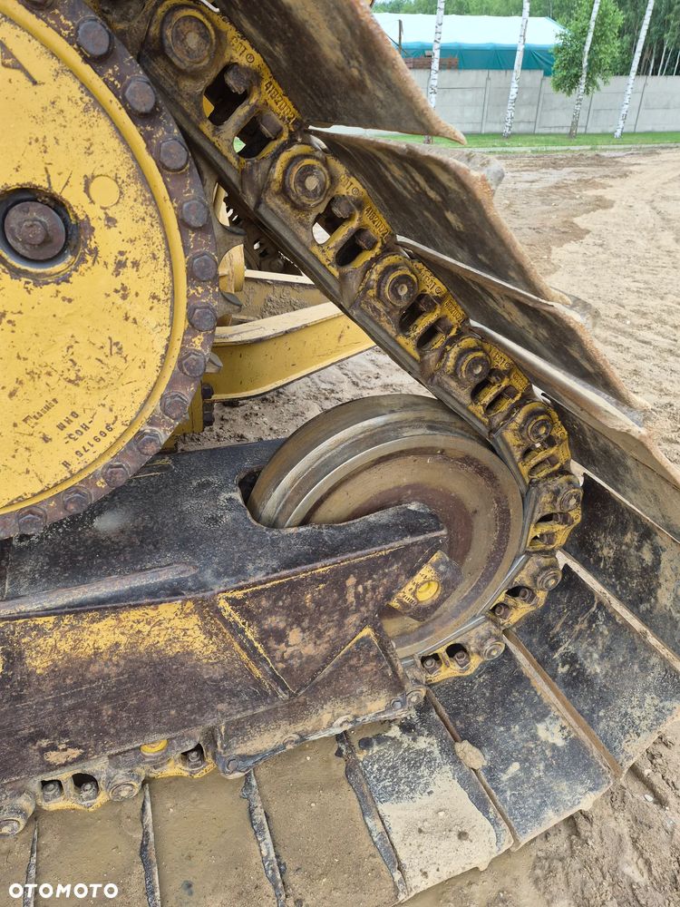 Caterpillar D6R - 23