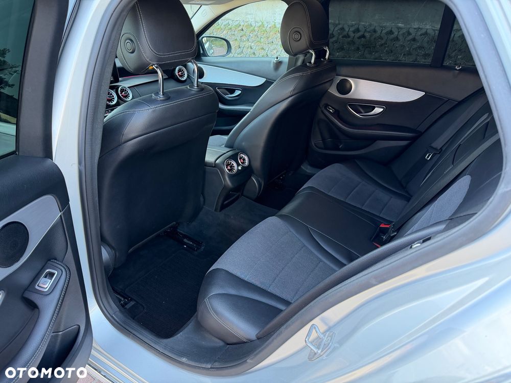 Mercedes-Benz Klasa C - 19