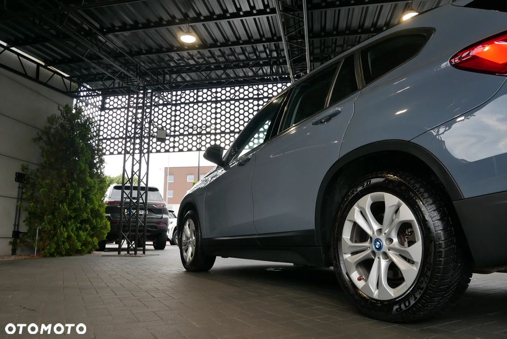 BMW X1 sDrive18i Business Edition - 31