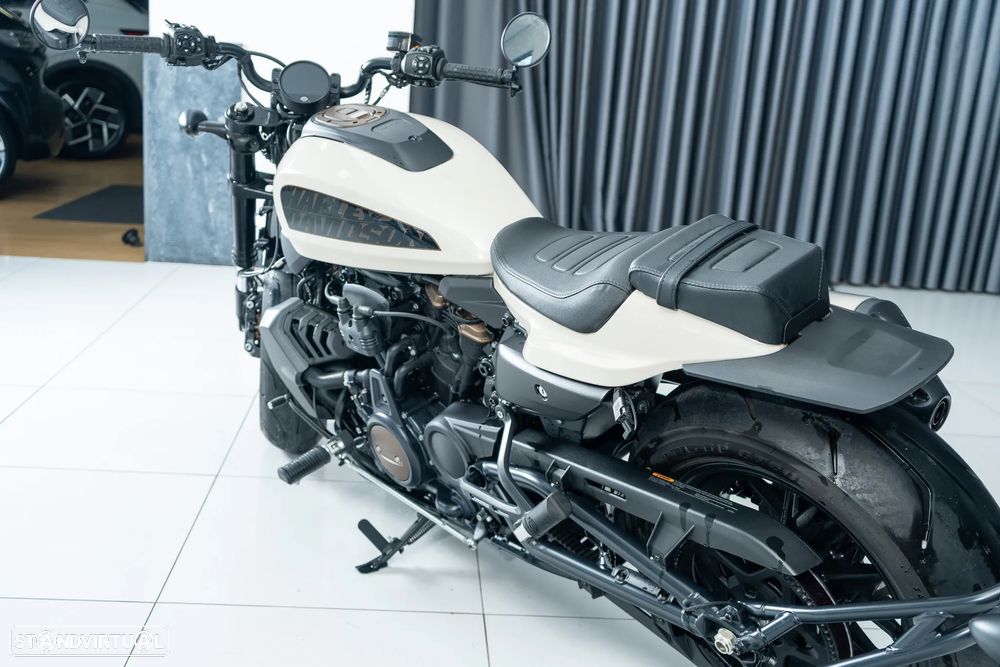 Harley-Davidson Sportster S - 15