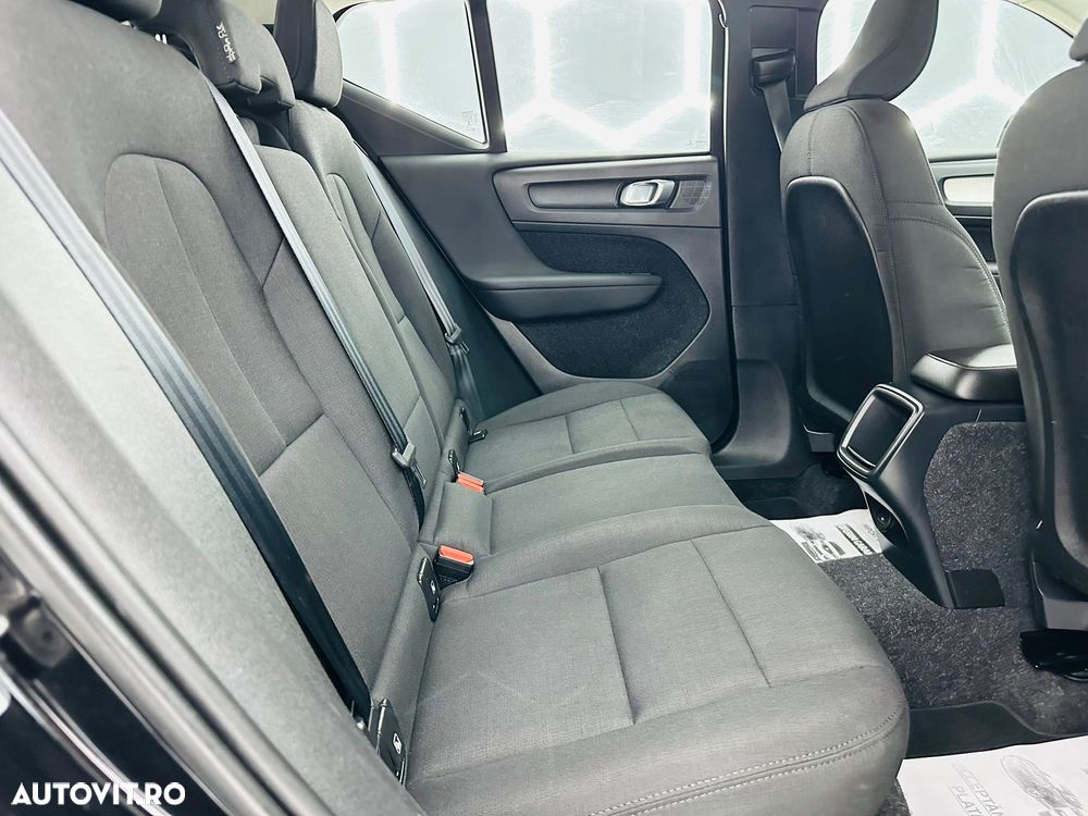 Volvo XC 40 T3 Geartronic Momentum Pro - 7