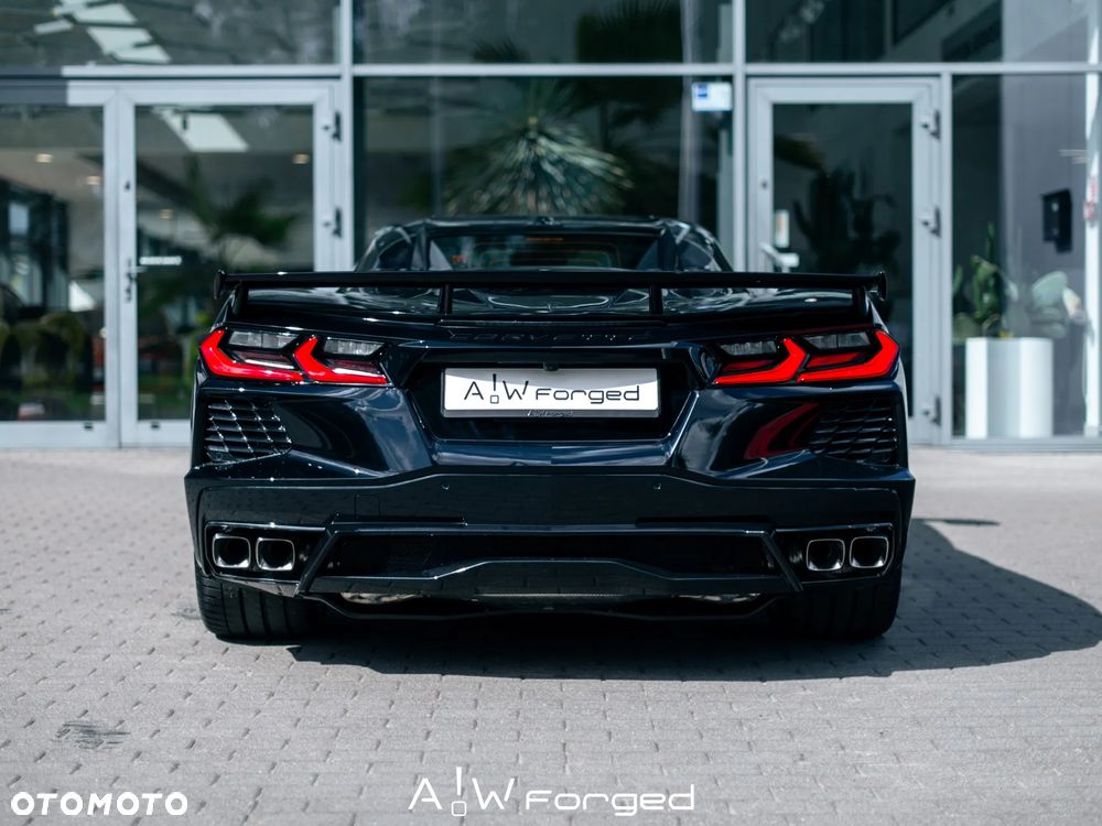 Chevrolet Corvette - 11