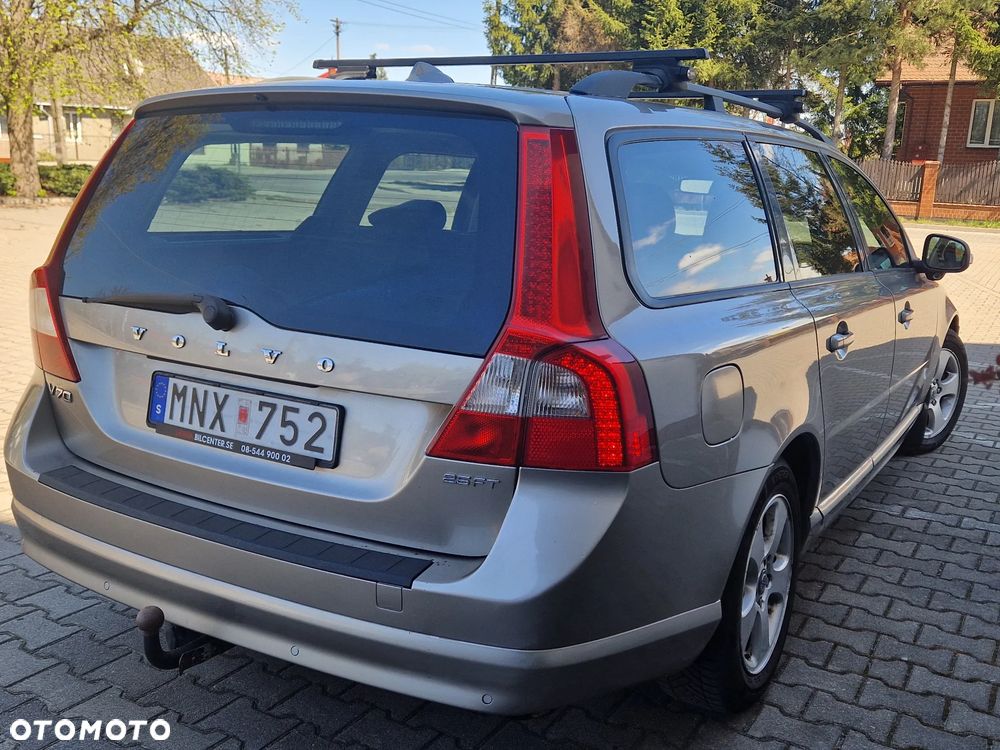 Volvo V70 2.5T Summum - 37
