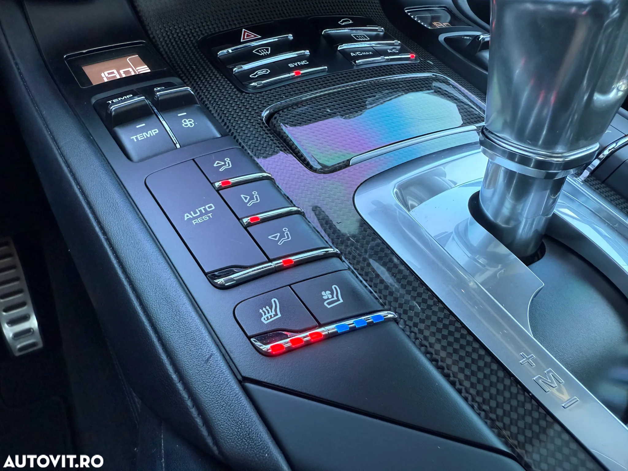 Porsche Cayenne 4.8 L Turbo - 19