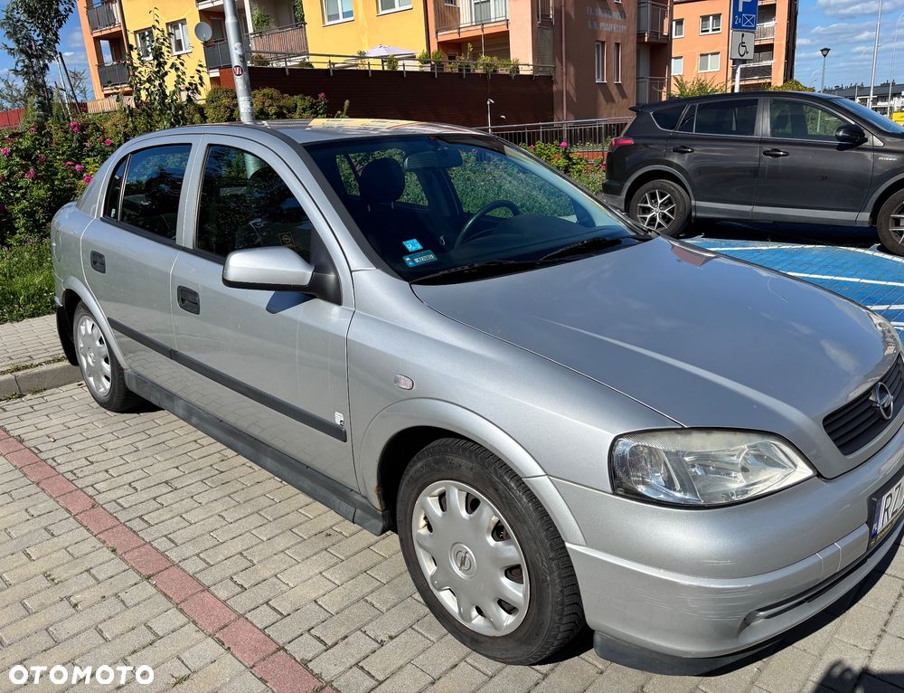 Opel Astra - 1