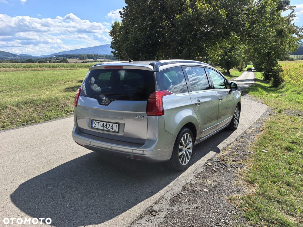 Peugeot 5008 2.0 HDi Premium + - 9