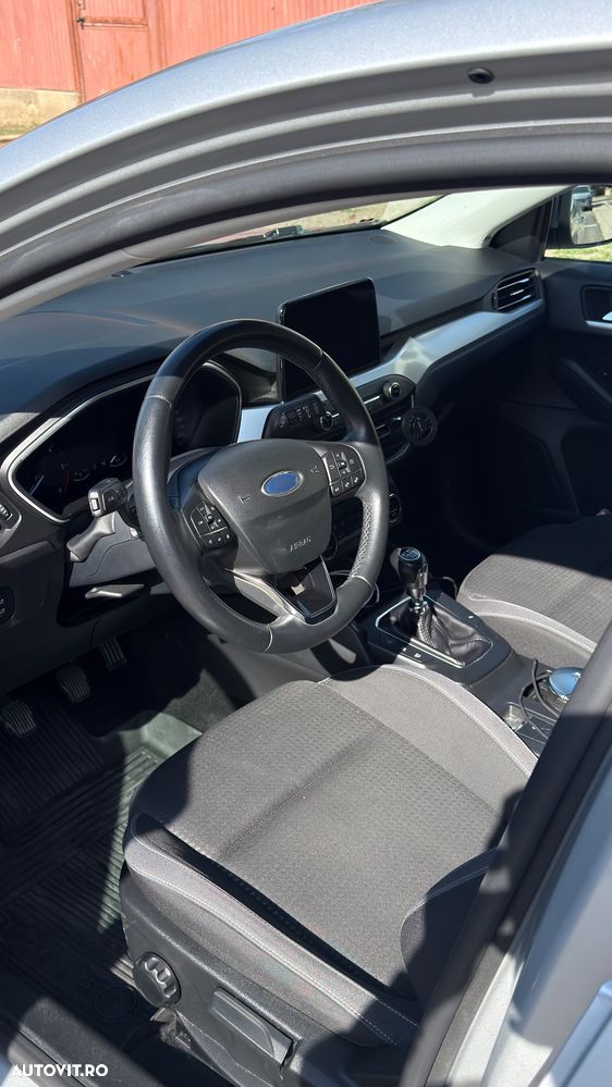 FORD Focus 2021 — imagine 11
