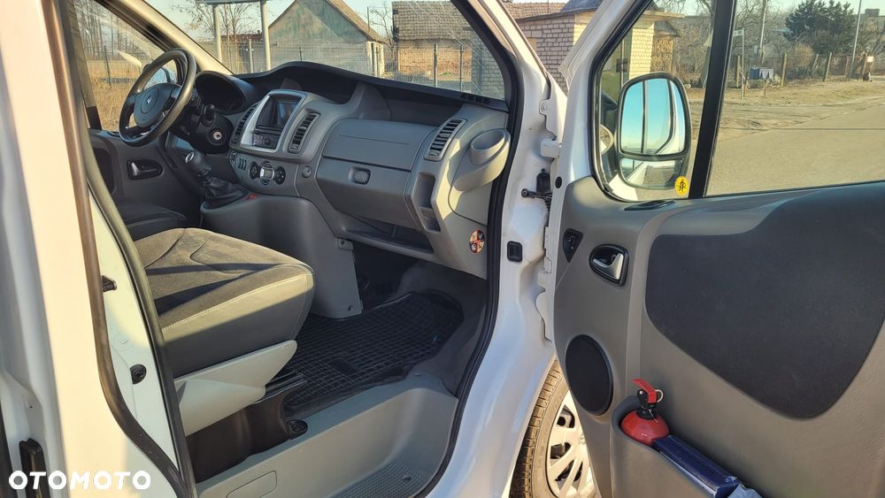 Renault Trafic - 11