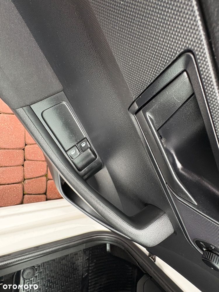 Skoda Fabia 1.0 TSI Active - 9