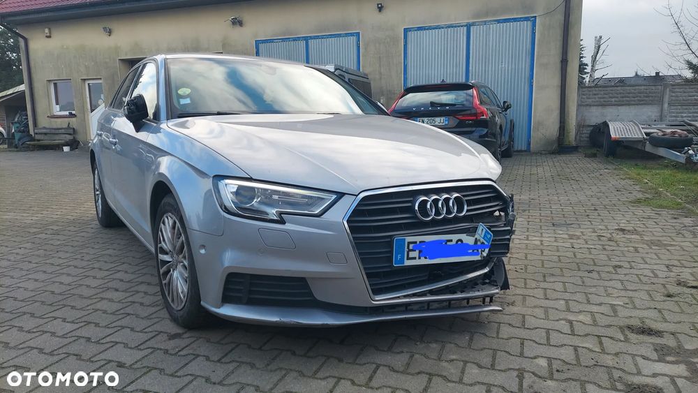 Audi A3 Sportback 1.6 TDI S tronic sport - 1