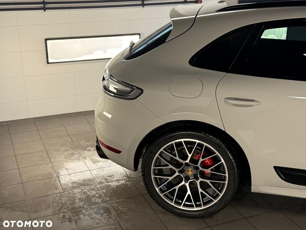 Porsche Macan GTS PDK - 16