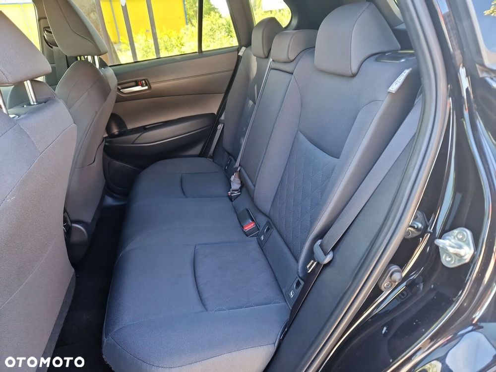Toyota Corolla Cross - 12