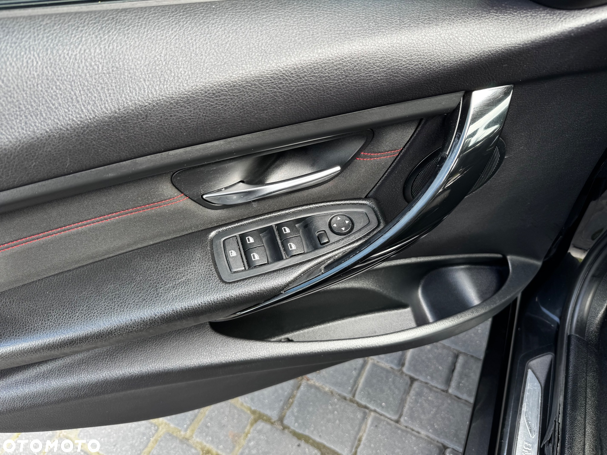 BMW Seria 3 318d Sport Line - 38