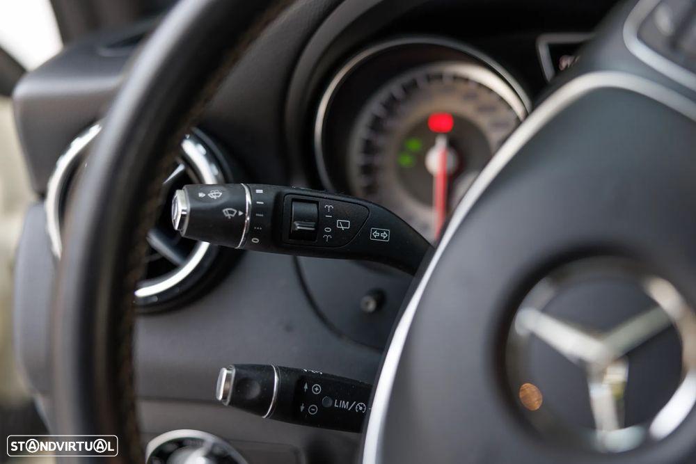 Mercedes-Benz GLA 200 d Style Aut. - 18