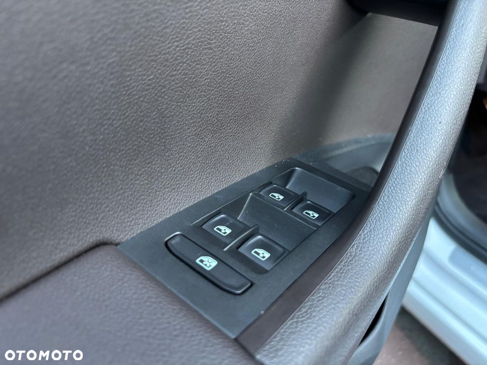 Skoda Octavia 2.0 TDI 4x4 L&K DSG - 22