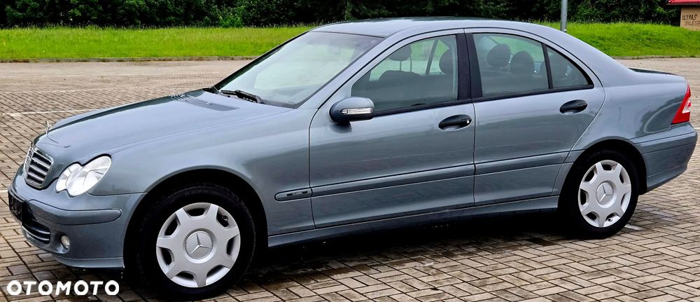 Mercedes-Benz Klasa C 180 Kompressor Classic Sport Edition - 4