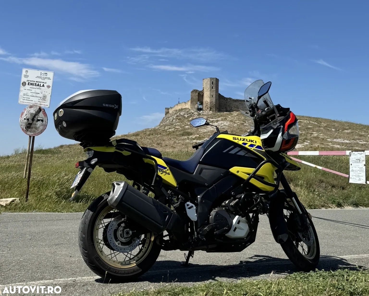 Suzuki V-Strom 1050XT - 1