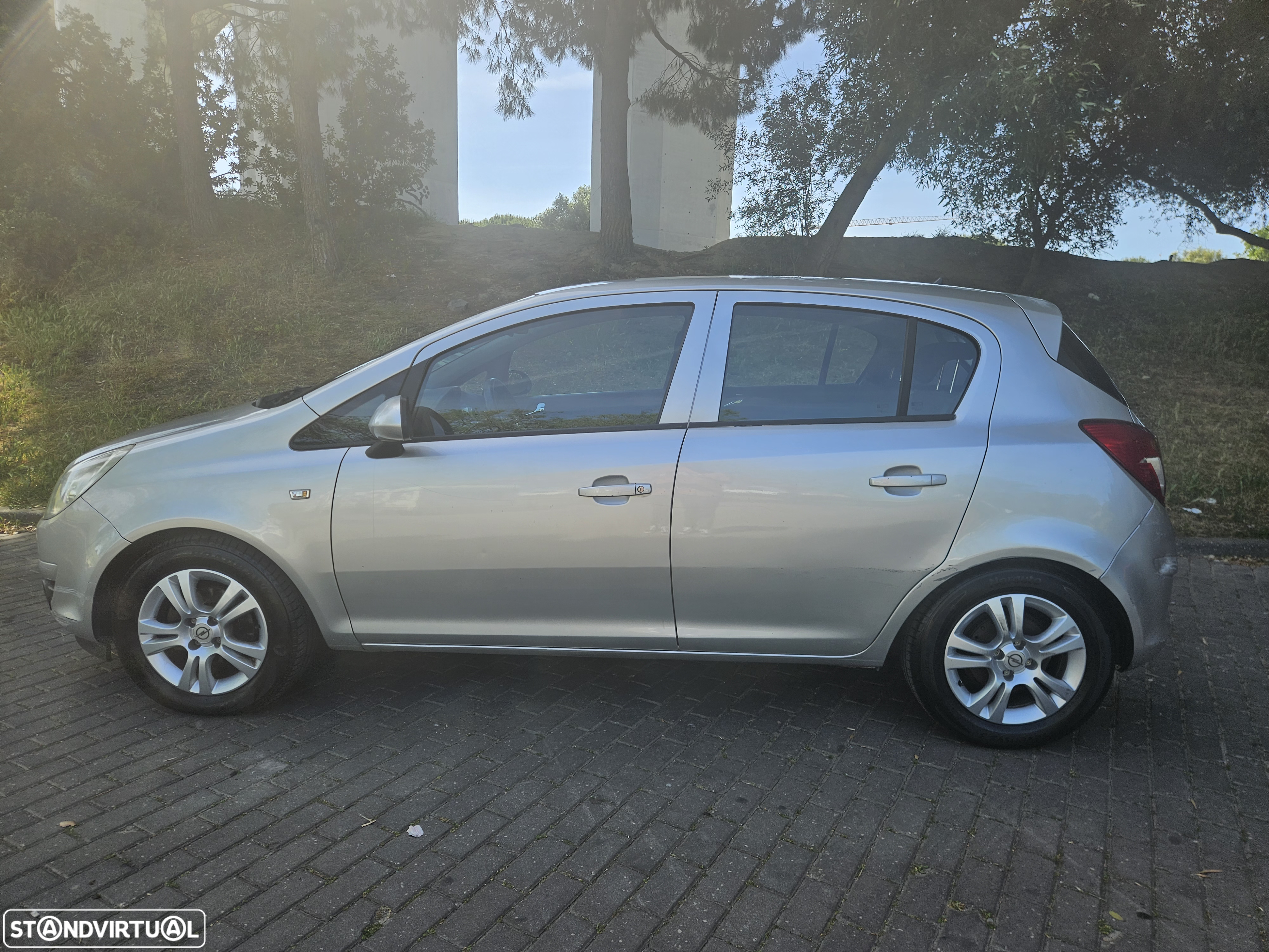 Opel Corsa 1.3 CDTi Enjoy EcoFLEX - 6