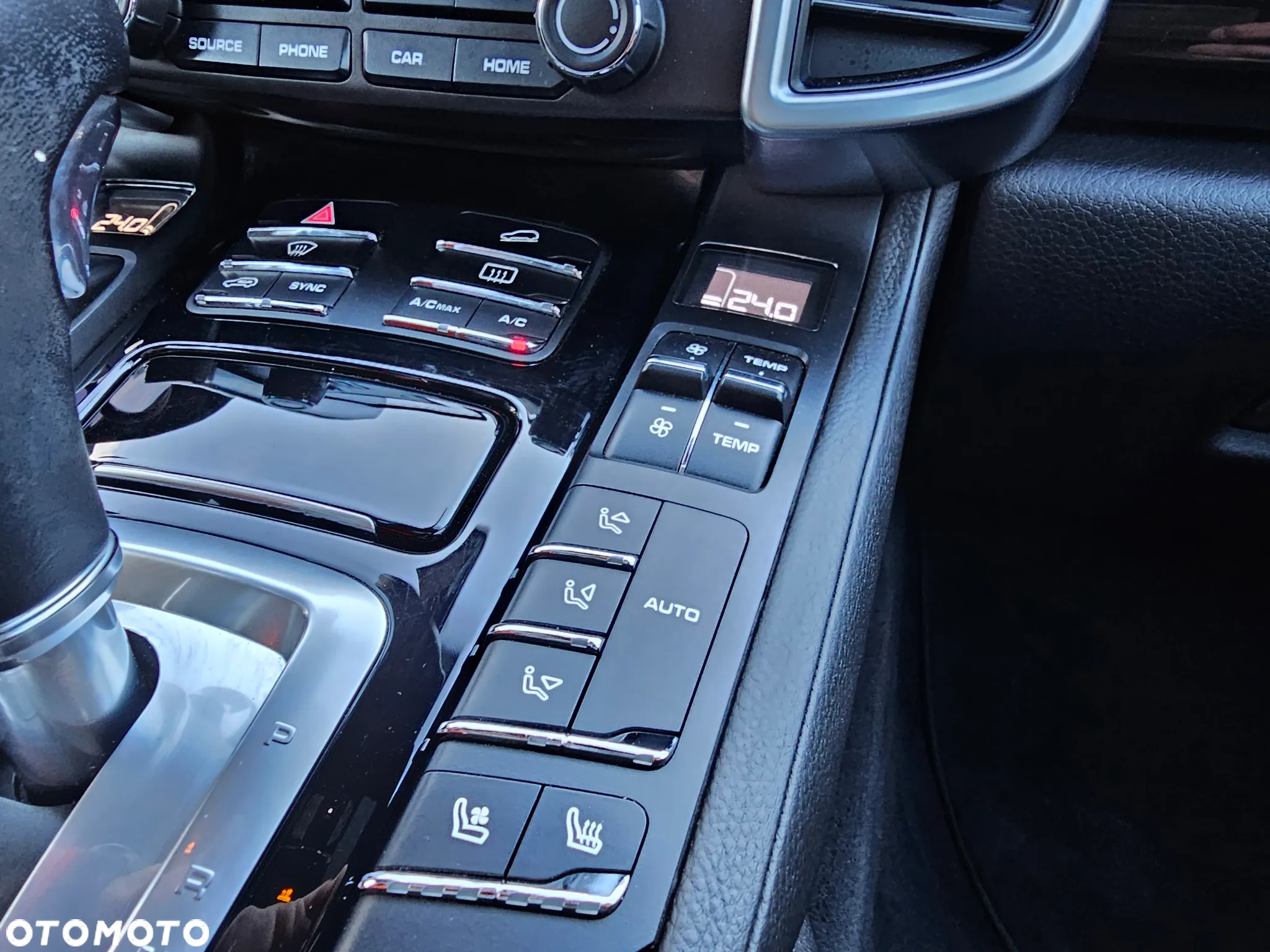 Porsche Cayenne Platinum Edition - 22