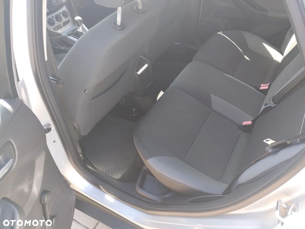 Ford Focus 1.6 TDCi Edition - 11
