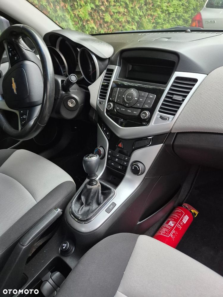 Chevrolet Cruze - 8