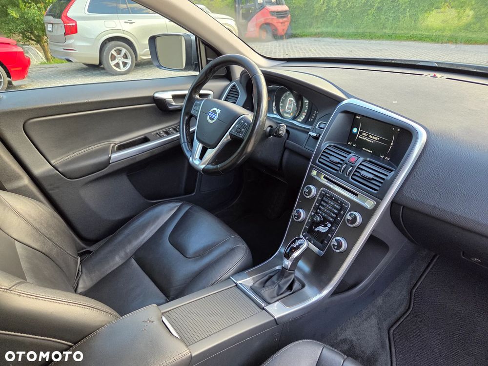 Volvo XC 60 T6 Drive-E Summum - 10