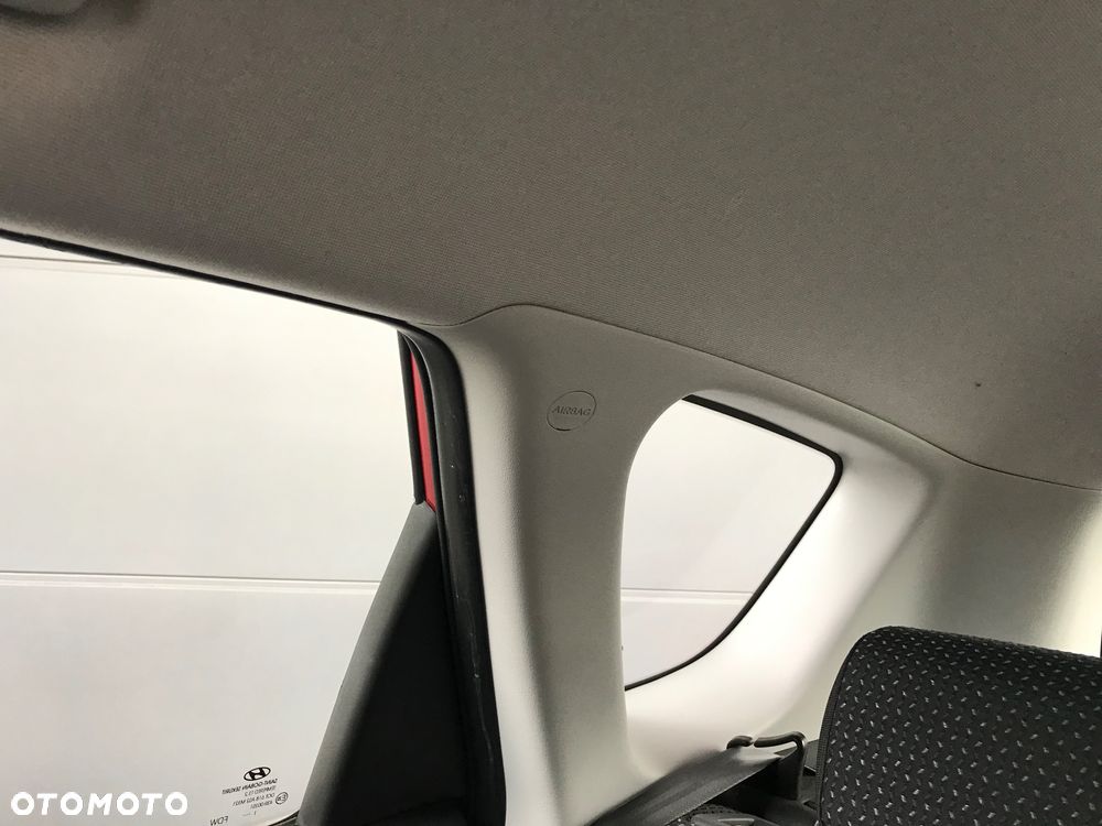 Hyundai i30 i30cw 1.4 UEFA EURO 2012 Edition - 28