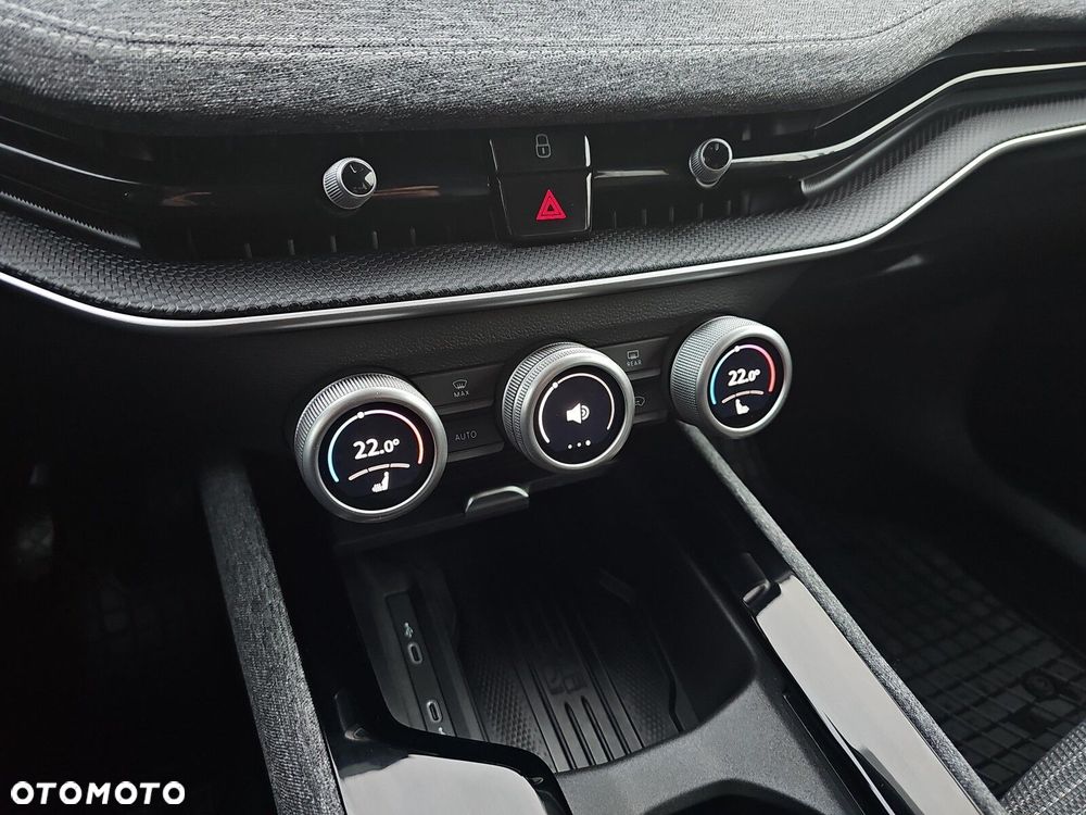 Skoda Superb 2.0 TDI SCR 4x4 Selection DSG - 23