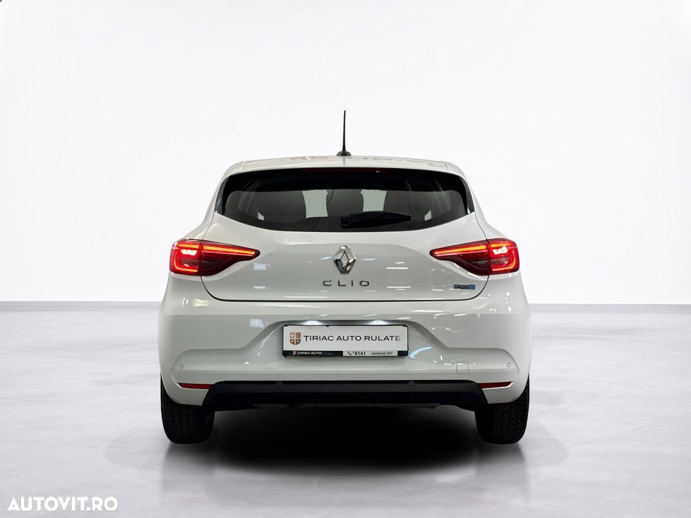 Renault Clio - 6