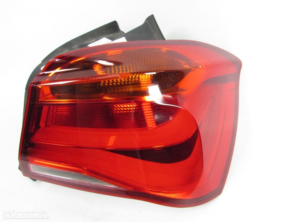 Farolim do Painel Direito/Trás Seminovo/ Original BMW 1 (F20)/BMW 1 (F21) 632173... - 1