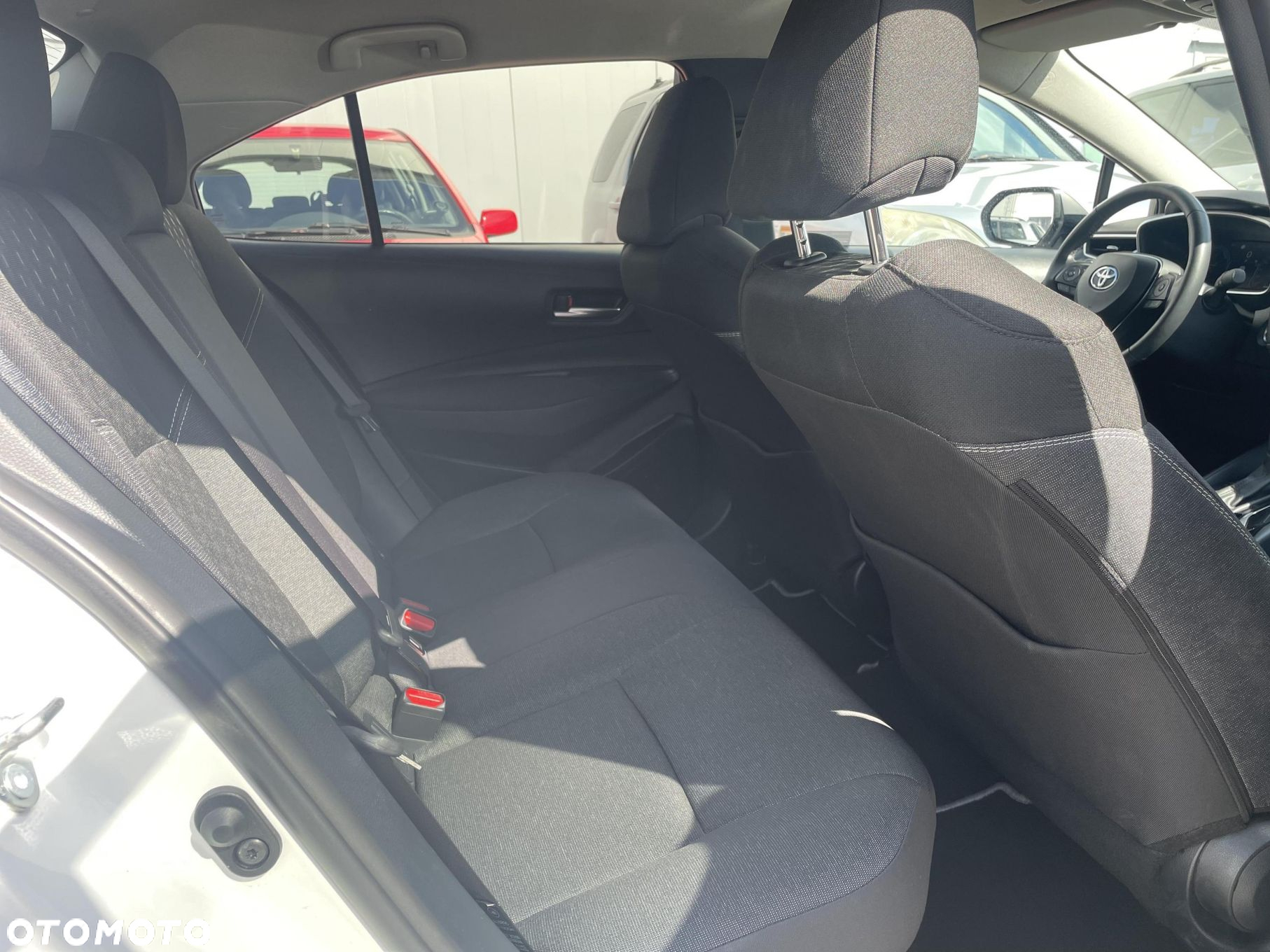 Toyota Corolla 1.8 Hybrid Style - 21