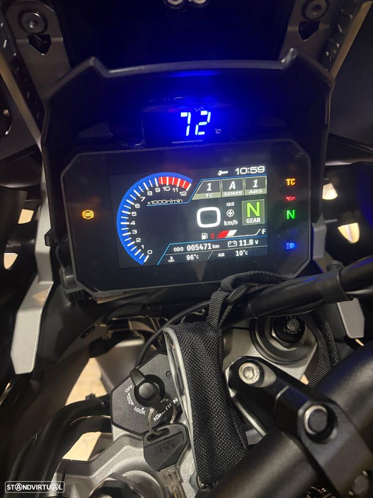 Suzuki v-strom DL - 5