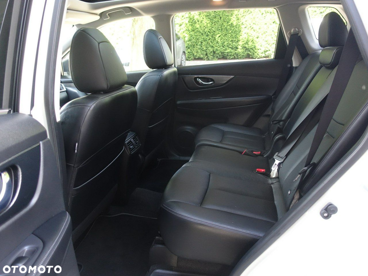 Nissan X-Trail 1.6 DIG-T N-Connecta 2WD - 17